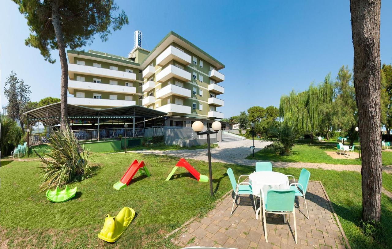 Hotel Smeraldo Pertisau Ngoại thất bức ảnh