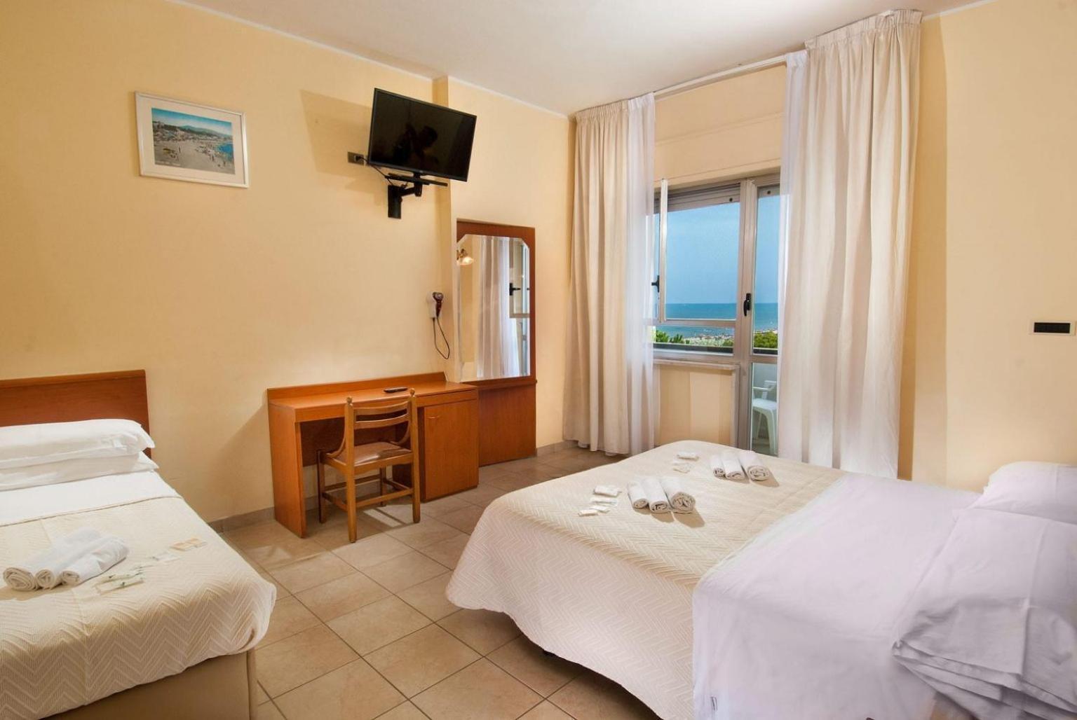 Hotel Smeraldo Pertisau Ngoại thất bức ảnh