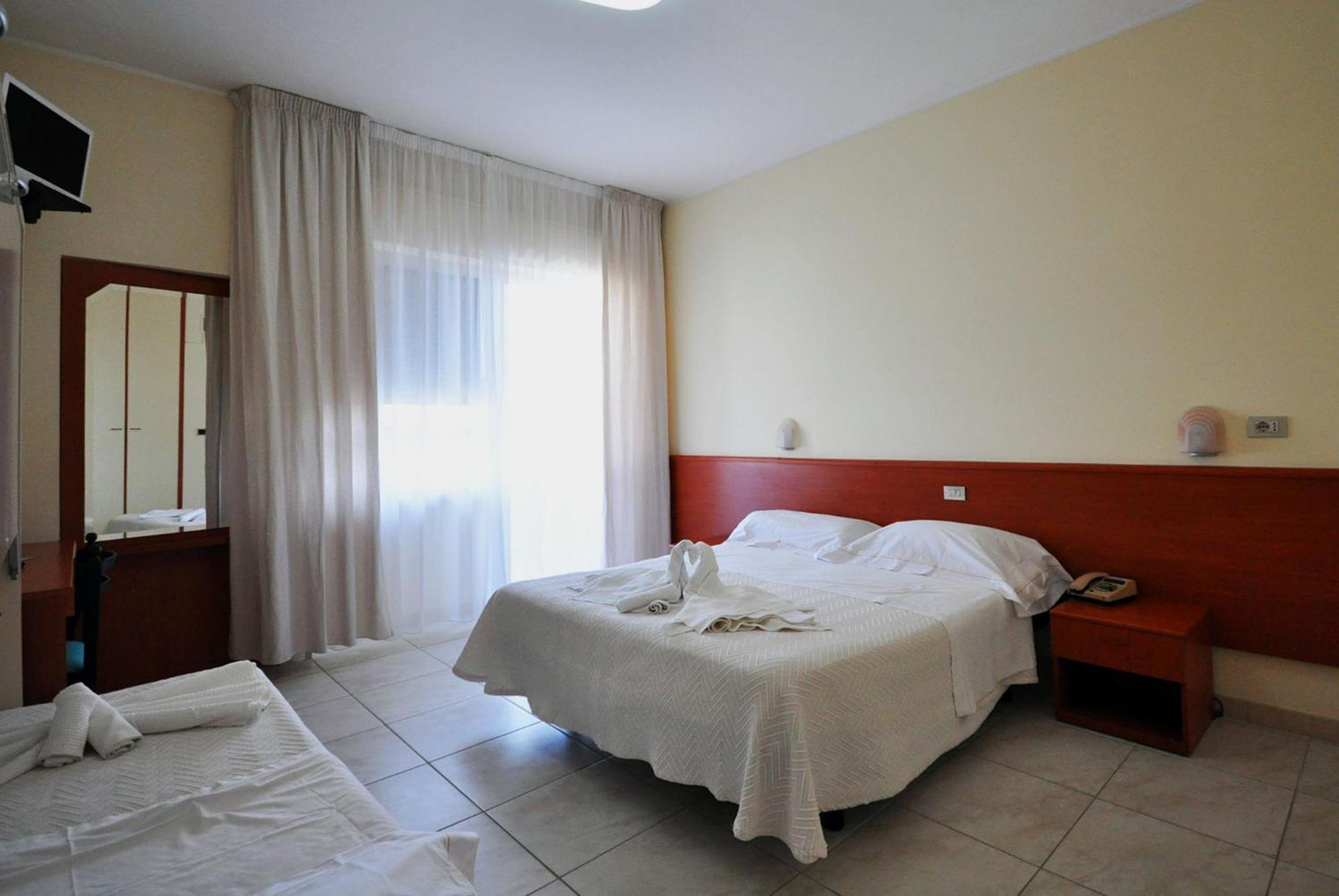 Hotel Smeraldo Pertisau Ngoại thất bức ảnh